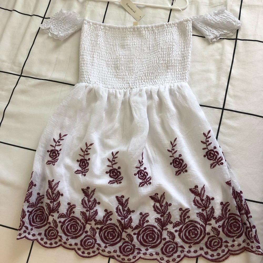 NWT Francesca’s Dress White w/ Maroon Embroidery